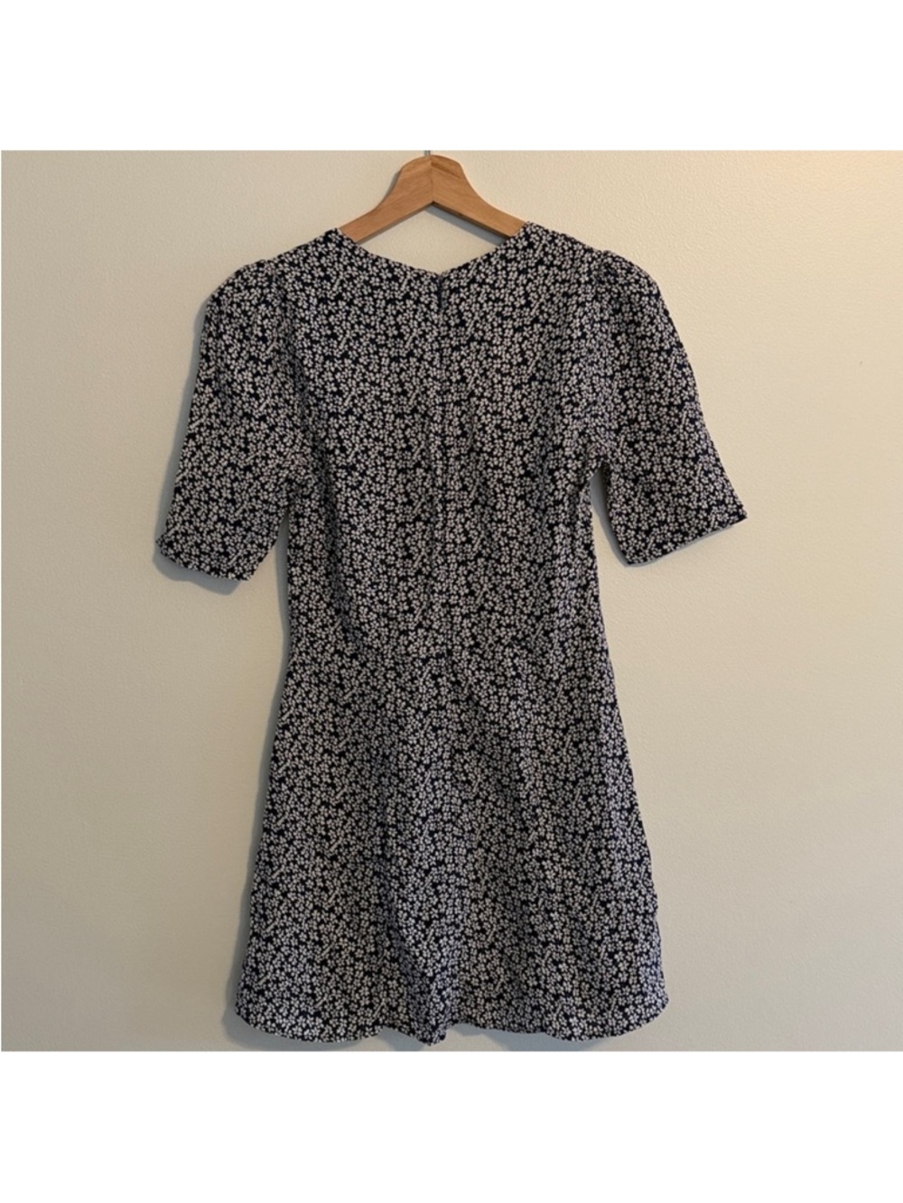 Reformation Phoebe dress in the Dogwood print Floral Black and White Dress - Picture 3 of 7